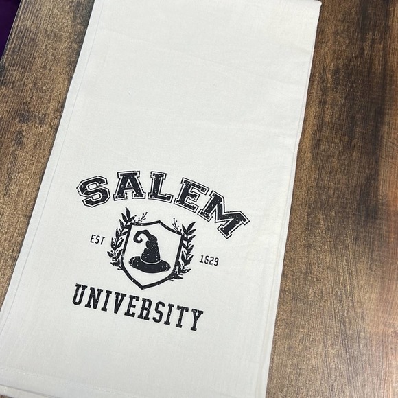Halloween Tea Towel Pack Salem University - Picture 2 of 3